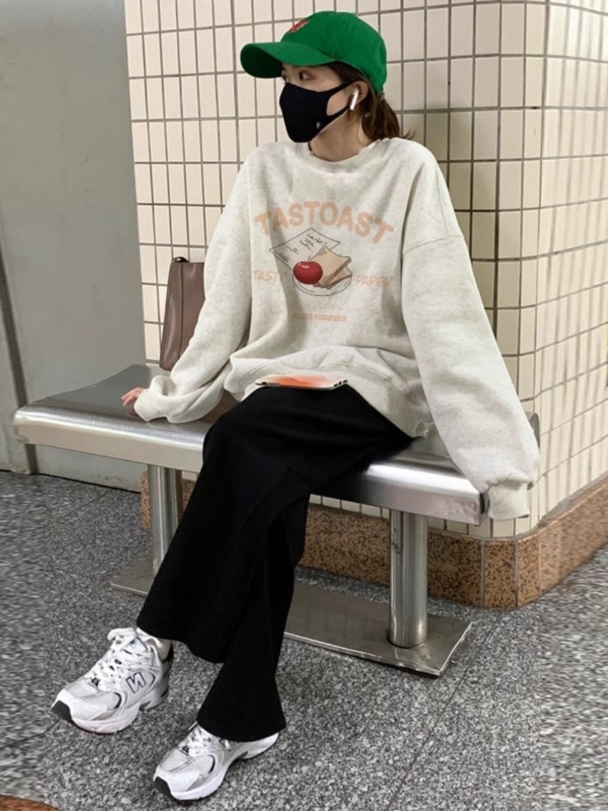 American Retro Loose Fit Long  - đánh giá và giá Streetwear Brand Of The Year