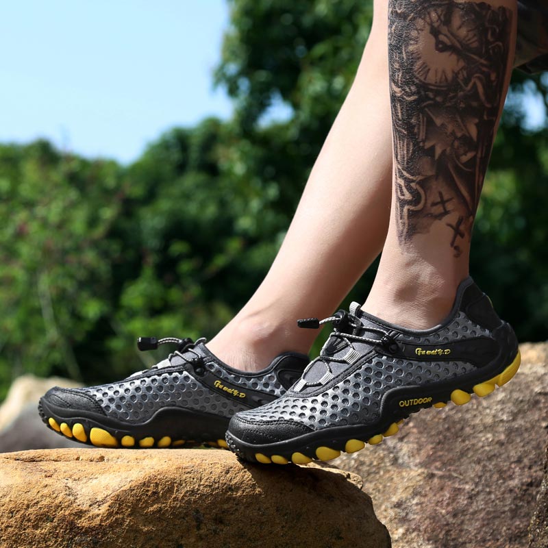trekking mountain mens sports  - đánh giá và giá Off White Streetwear Brand
