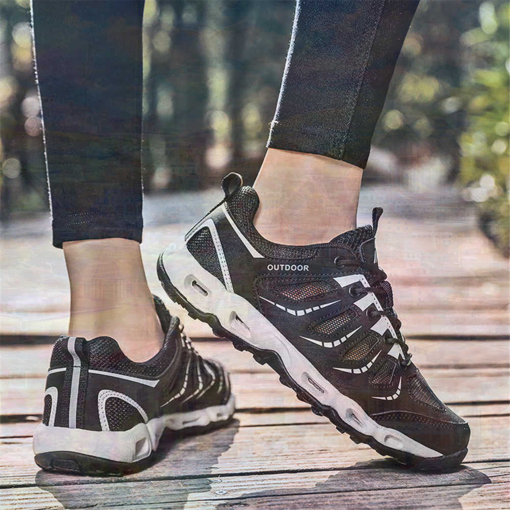 Sumer Round Tip Silver Sneaker - đánh giá và giá Streetwear Brand Model