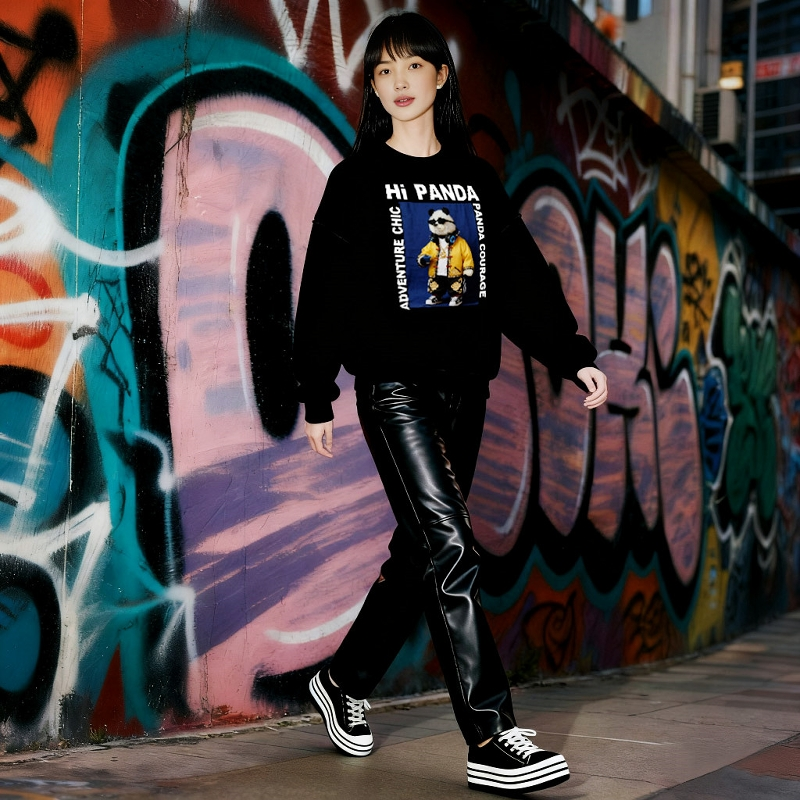 Ladies Black round Neck Hoodie - đánh giá và giá Streetwear Brand Of The Year