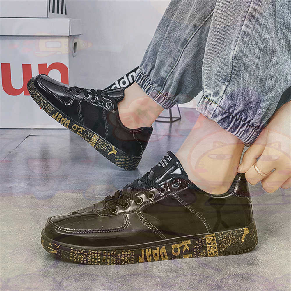 Round Foot Size 45 Sneakers Wh - đánh giá và giá Streetwear Brand Model